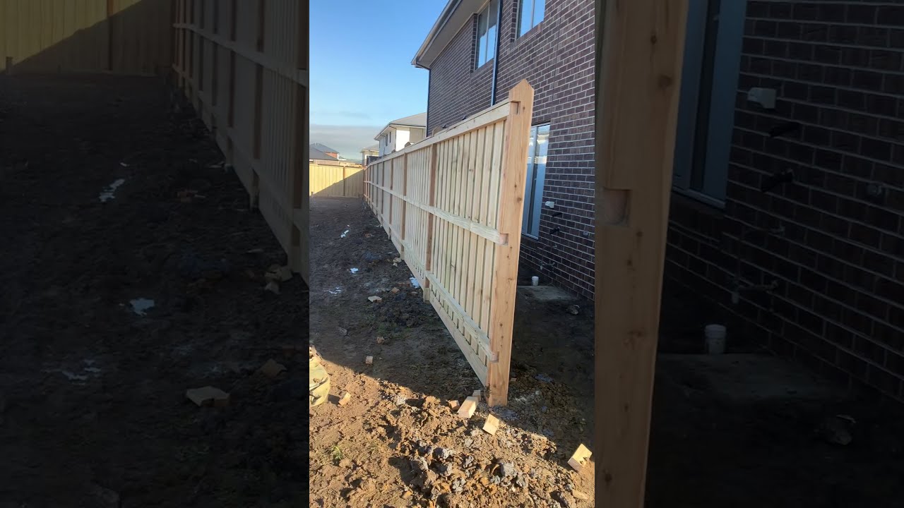 Fencing Job in Clyde North