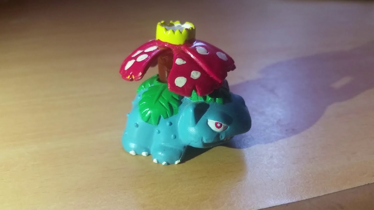 Venusaur Auldey Tomy Figurine (1998) || Toy Review