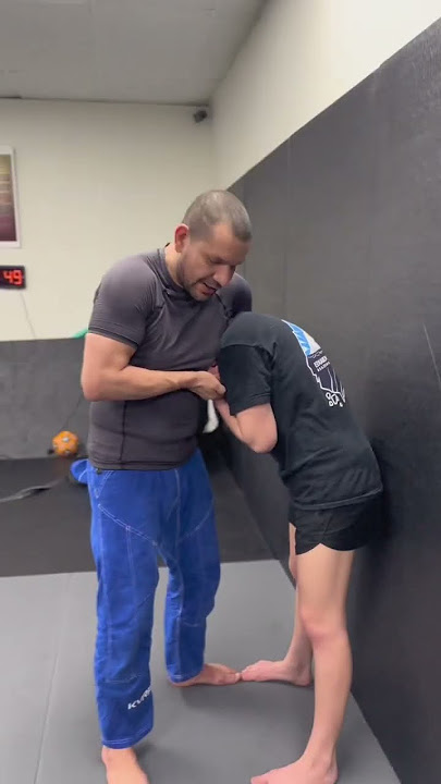 Breaking down Jon Jones’ devastating guillotine choke against Lyoto Machida in the UFC