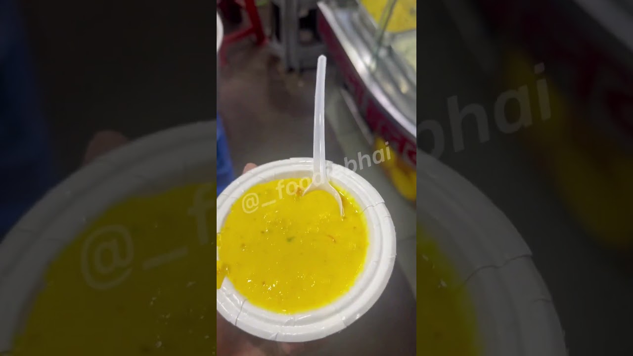 A Taste of Royalty: Indulge in Jaipur’s Mango Rabdi and Ghevar Delight. @_foodiebhai