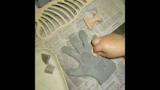 How to make a clay hand print turkey