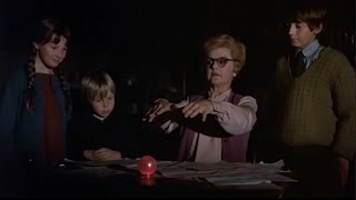 Pomi Dottone E Manici Di Scopa - Incantesimo Di Viaggio Re-Edited Hd720P 169