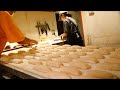 深夜から次々と焼き上がる匠のパン焼きラッシュ！地元客が愛するパン屋さんの朝に密着
