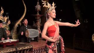 Thai Cultural Dance, Chiang Mai. in HD.