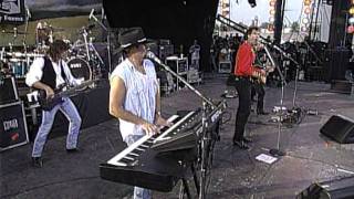 Blackhawk - Between Ragged and Wrong (Live at Farm Aid 1995) chords