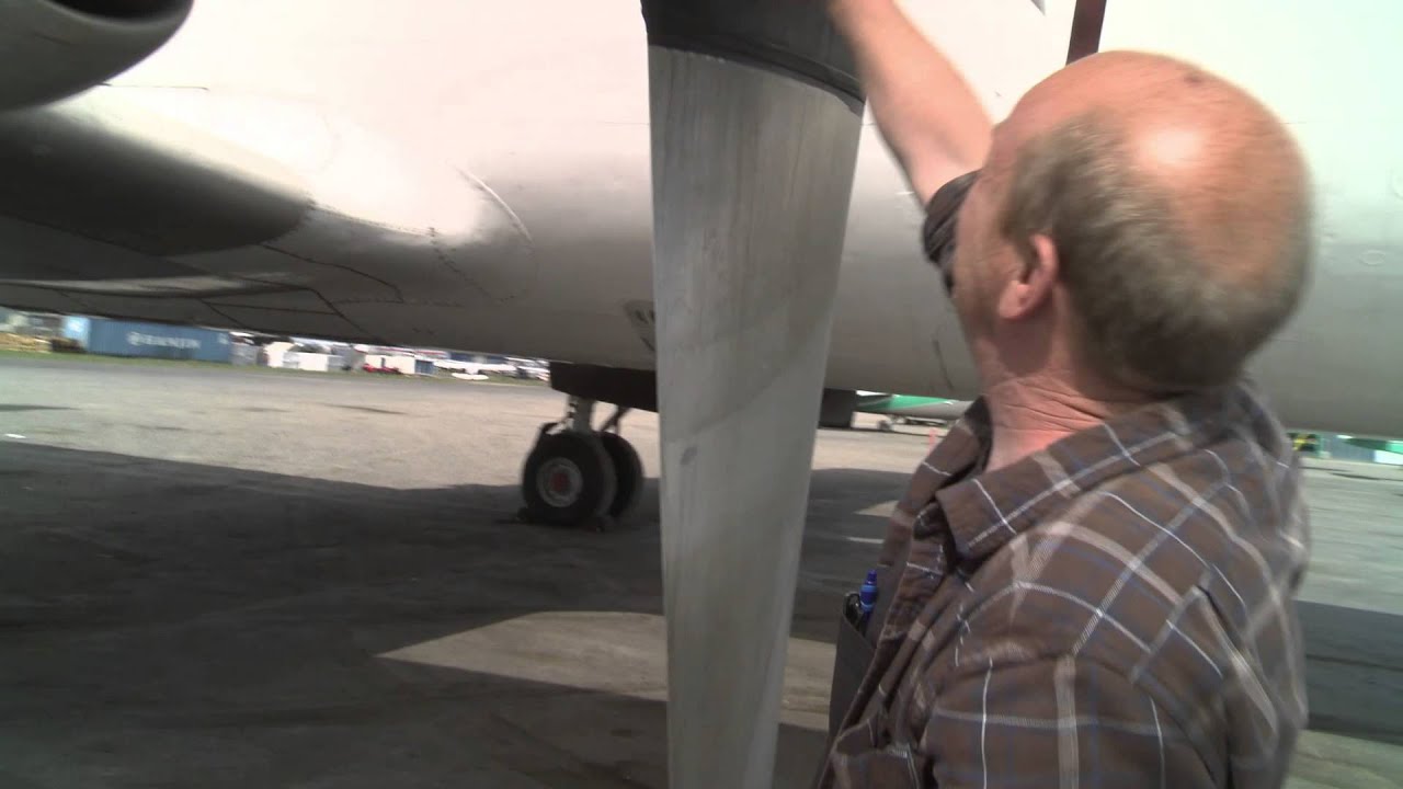 Ice Pilots NWT Bonus Features - Lockheed L 188 Electra