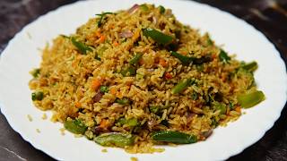 10 ನಿಮಿಷದಲ್ಲಿ ಮಾಡಿ ಈ ವೆಜ್ ಫ್ರೈಡ್ ರೈಸ್ | Quick 10 mins veg fried rice | Veg fried rice in kannada screenshot 4