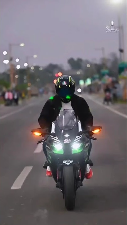 gaddi Sadi beh ja👸💕 Punjabi songs status ll bike riding status ll bike lovers ll #shorts