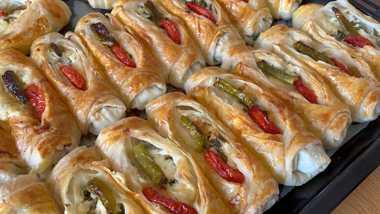 YEMELERE DOYAMAUACAĞINIZ❗️HARİKA BİR BÖREK❗️KARNIYARIK BÖREK TARİFİ ???????? YEMELERE DOYAMAUACAĞINIZ❗️HARİKA BİR BÖREK❗️KARNIYARIK BÖREK TARİFİ ????????