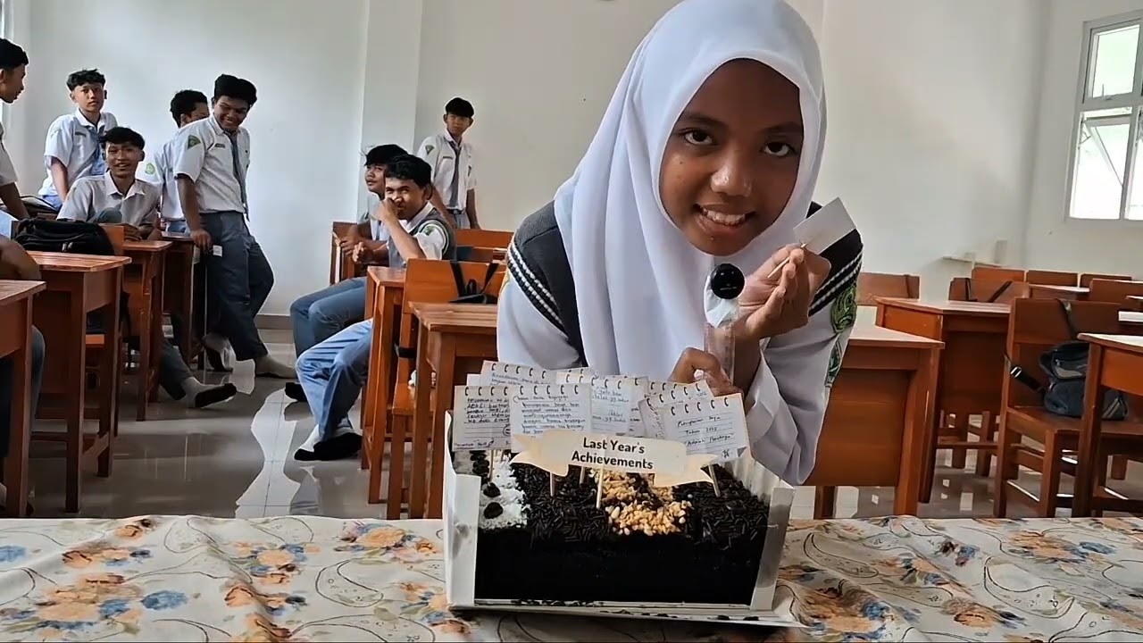 ARSIP kelas XI [Video Last Year's Achievement]