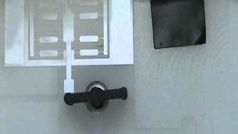 Linear stage made of fused silica