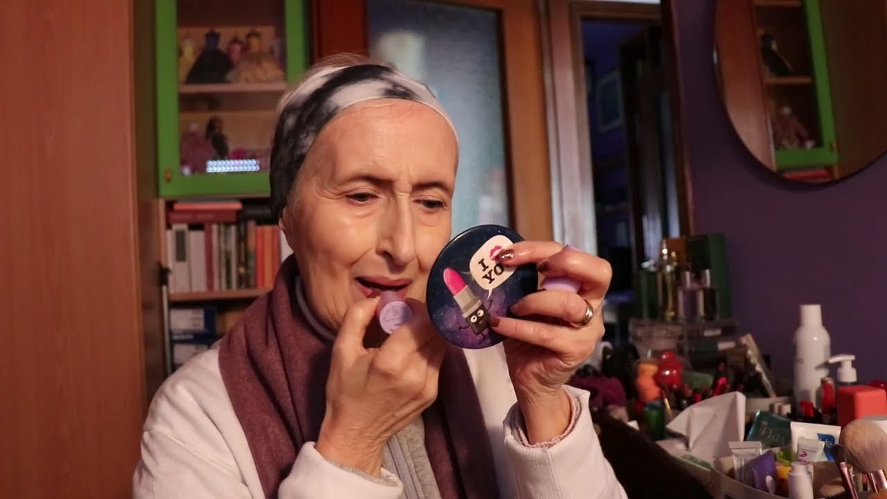 Cosa fare quando si ha zero voglia di truccarsi ma bisogna farlo?