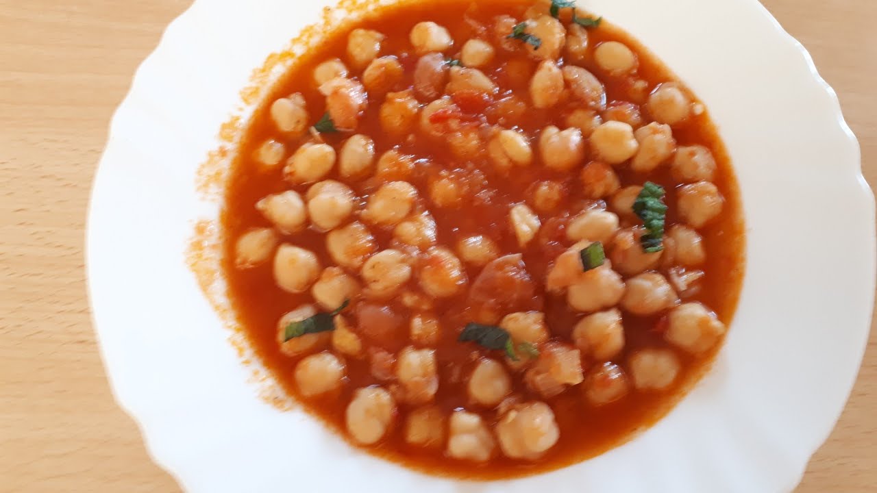 Απλά κοκκινιστά ρεβύθια!!