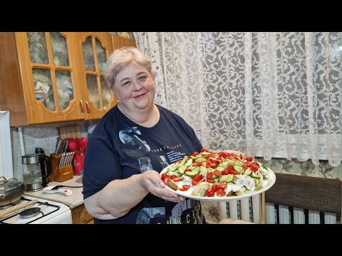 Дачные работы посадили перец и помидоры. Национальное блюдо которое нам очень нравится.