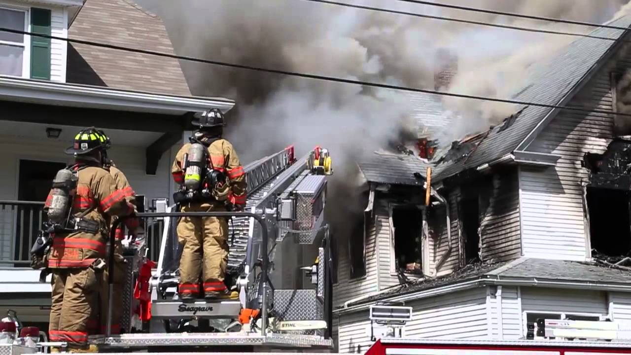 House fire at 18 Dutton St in Wallingford, CT, May 7, 2013 YouTube