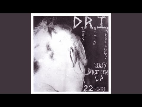 在 YouTube 上觀看「Commuter Man」 在 YouTube 上觀看「Commuter Man」