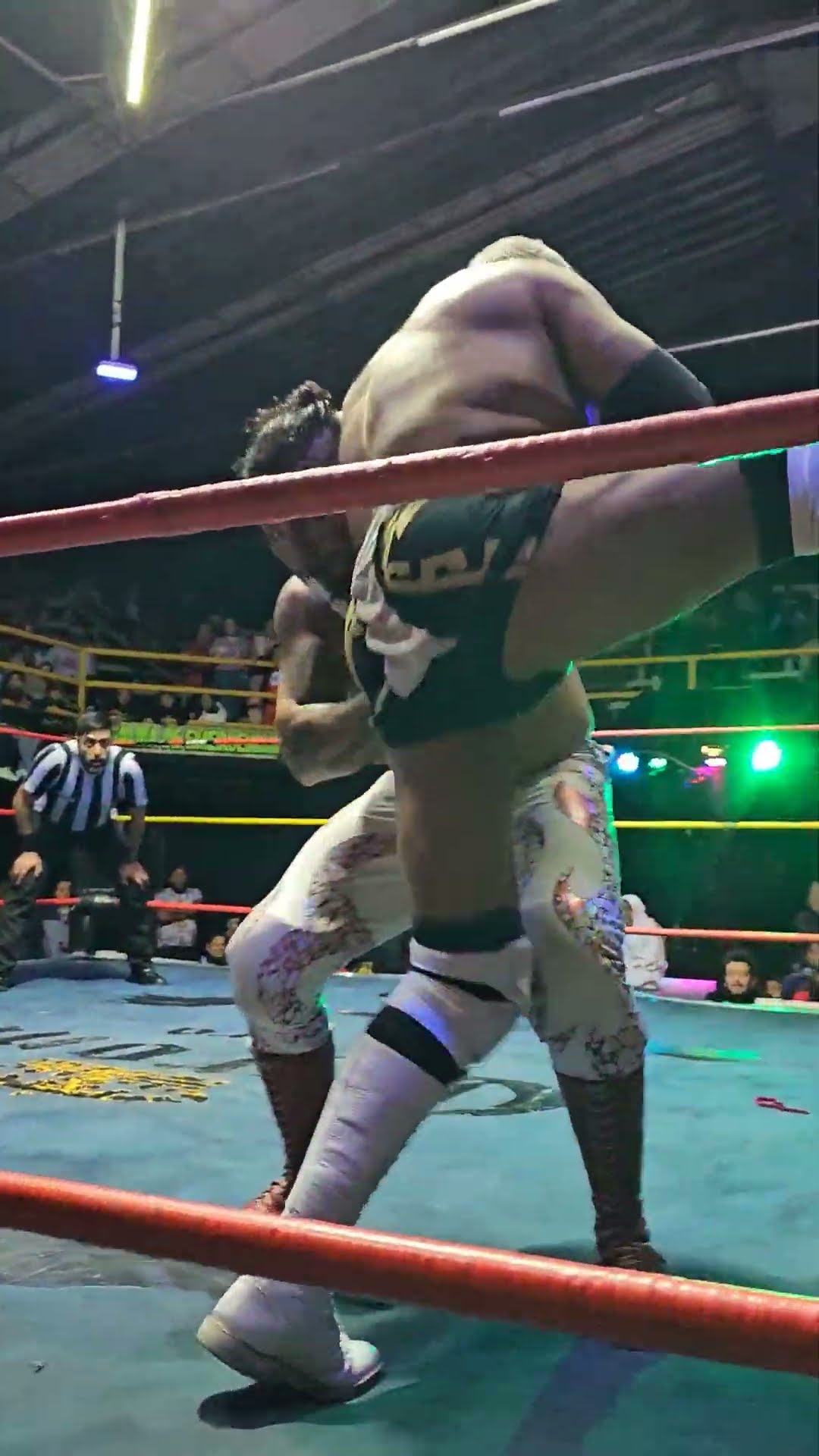 Triunfo del Legado Wagner ante el Negocio en la Arena Azteca Budokan