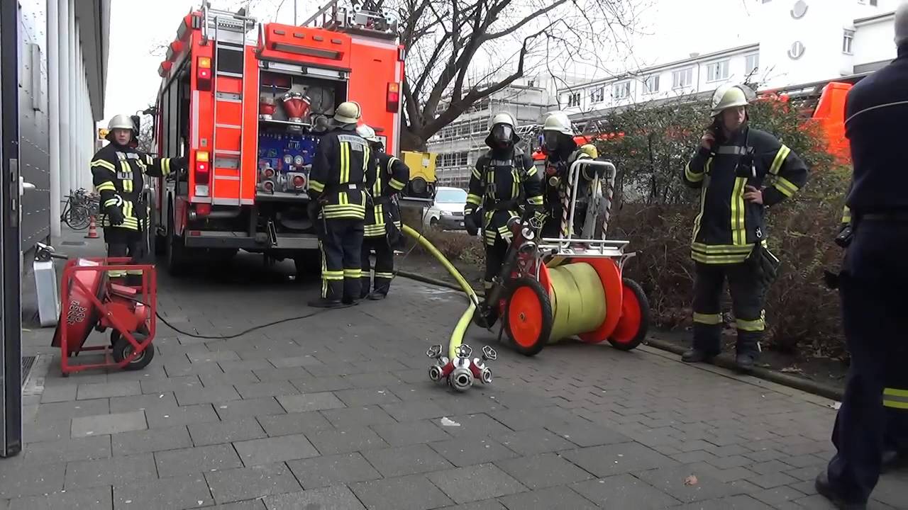 Feuerwehr Münster - York Center Rauchentwicklung gegenüber Feuerwache 1