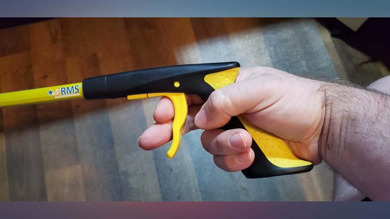 2-Pack 32 Inch and 19 Inch Grabber Reacher with Rotating Jaw - Mobility Aid revieww