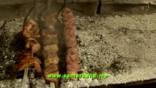 Шашлык молотый из говядины / Samarkand cuisine - Beef kebab (with English captions)(Рецепт приготовления молотого шашлыка из говядины самаркандским шеф-поваром. Видео-рецепт с комментариями..., 2012-10-27T06:23:49.000Z)