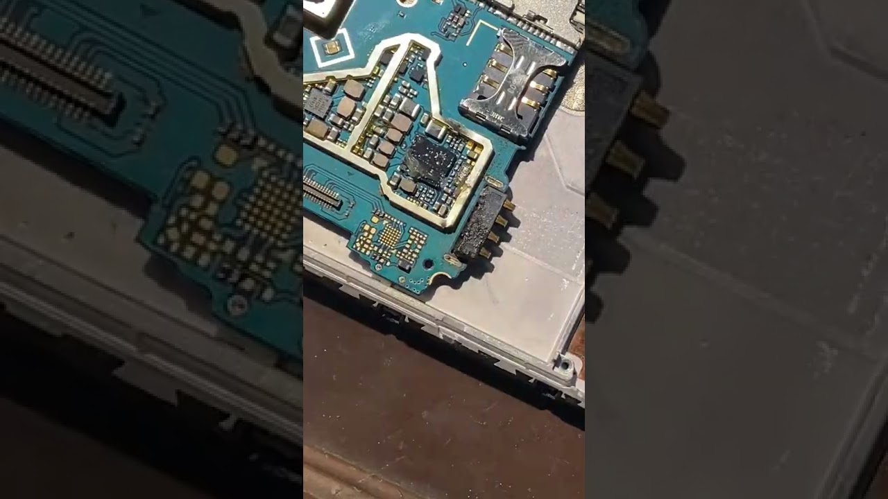 Samsung j2 Pro power IC change