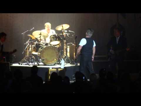 John Mellencamp Crumblin Down Live At The Louisville Palace Theatre