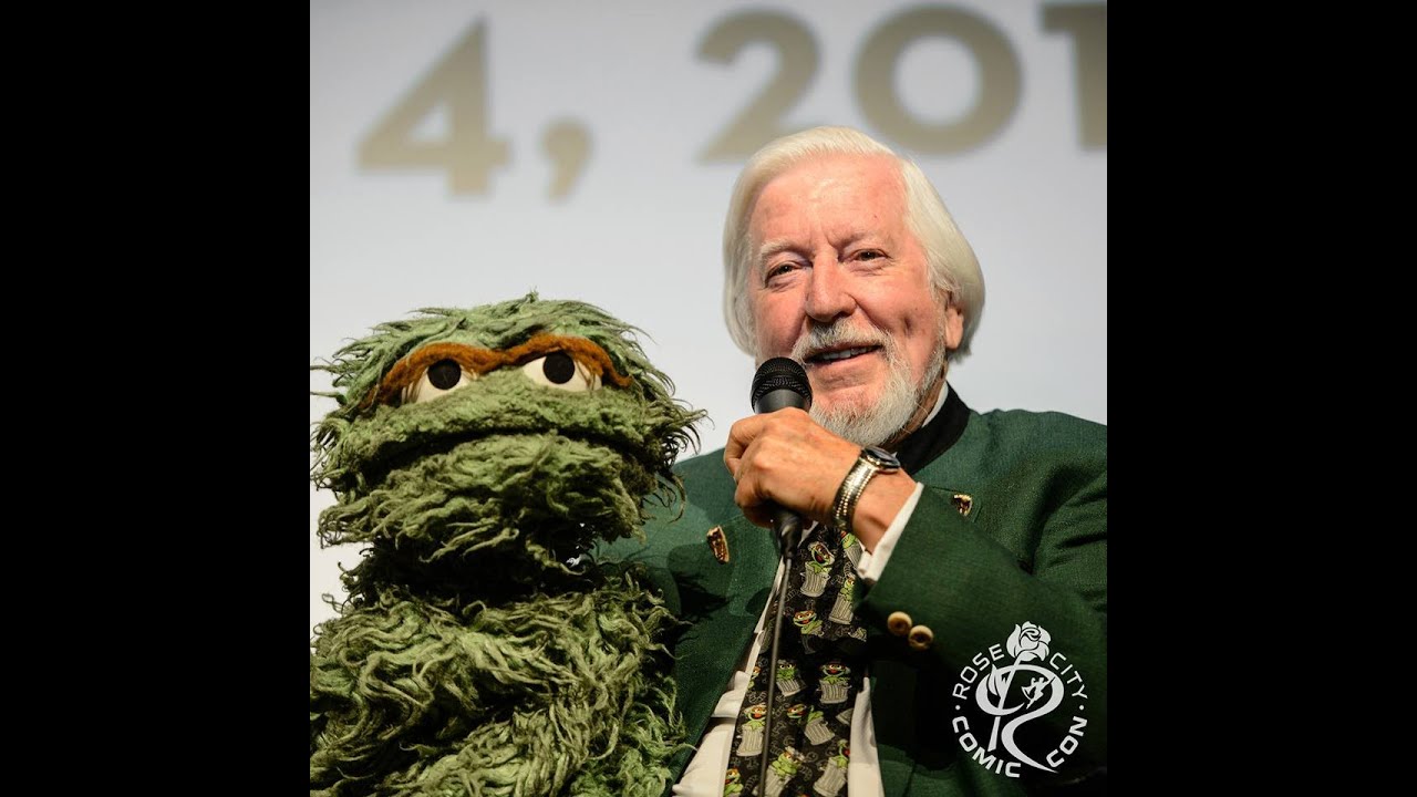 Caroll Spinney - Rose City Comic Con 2015