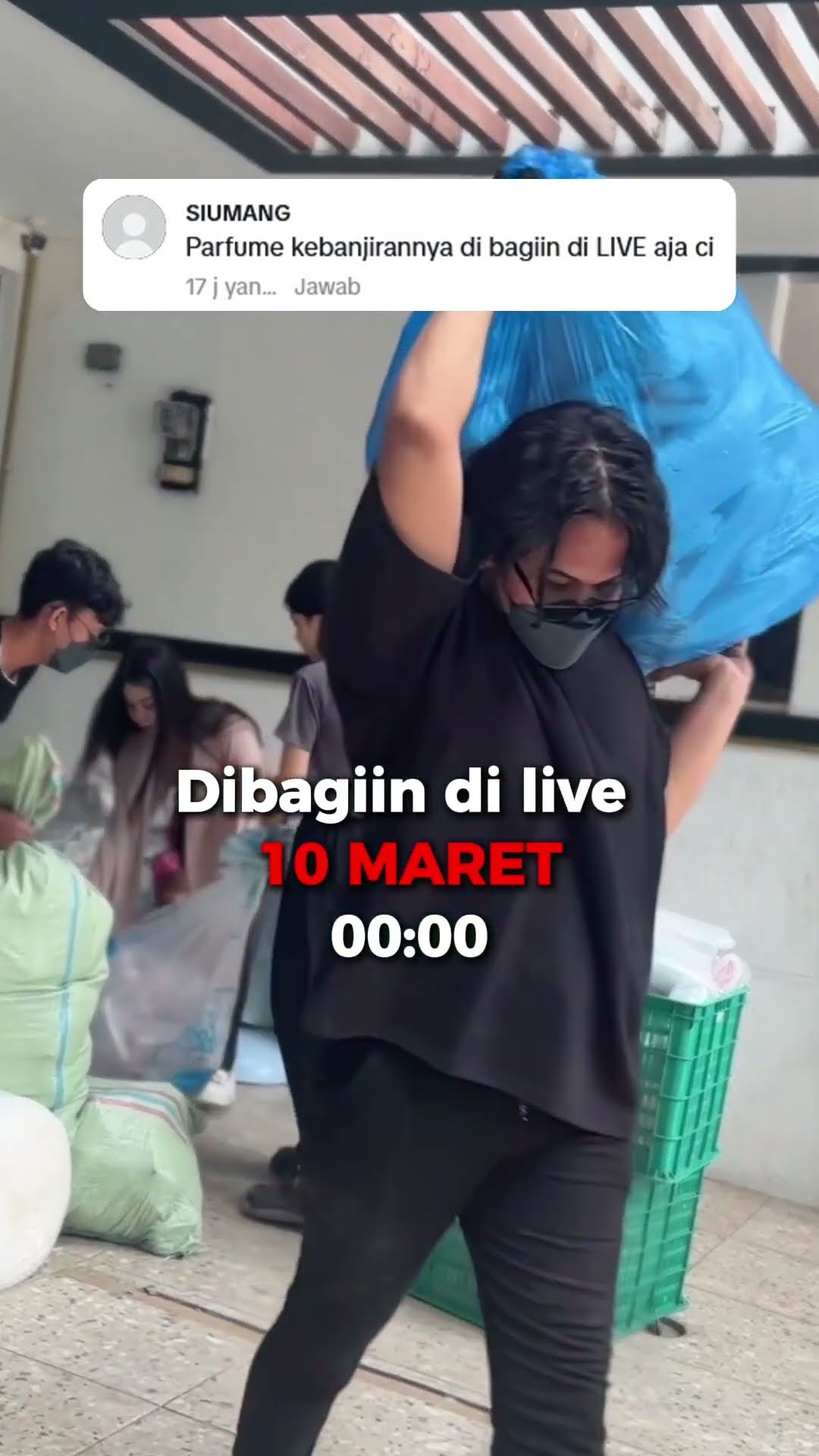 banyak yang nanyain nasib parfume yang kebanjiran.. siap2 tanggal 10 ya?✌???
