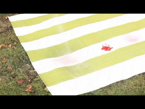Video: Keep It Clean: How to Clean an Indoor/Outdoor Rug