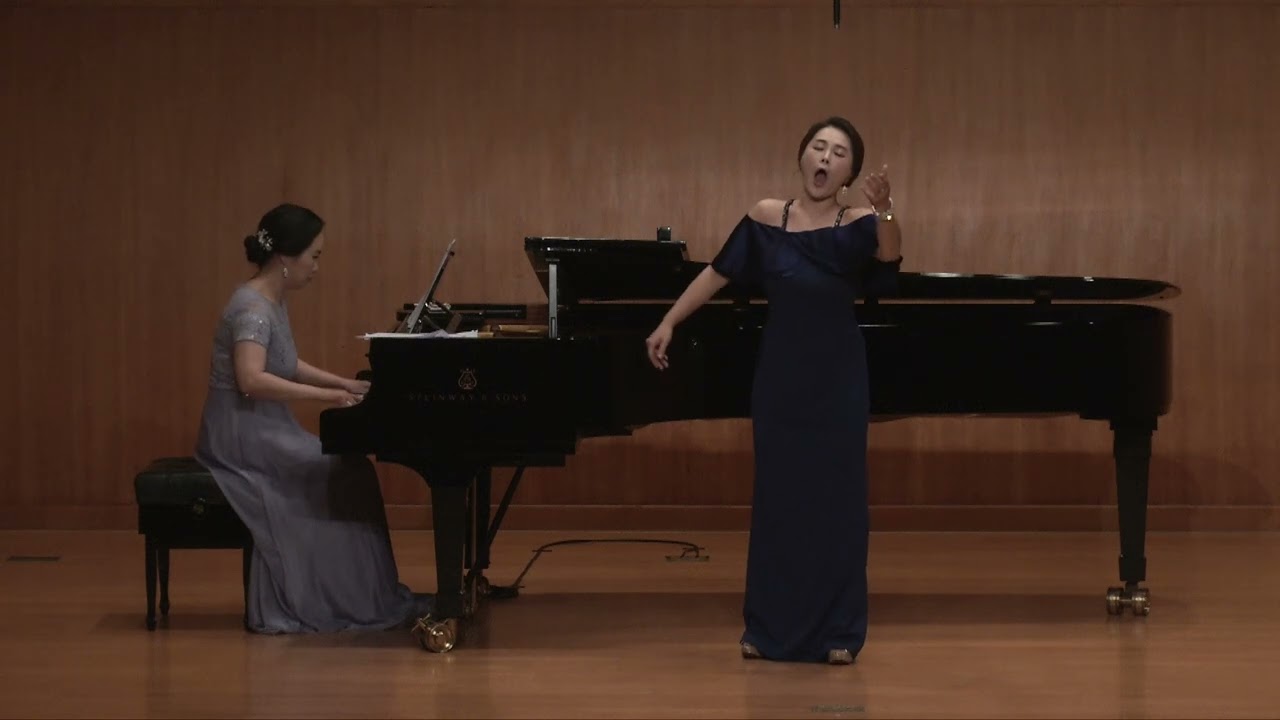 Monica's Waltz from opera "The Medium" by G.C. Menotti | Sop. Yunjeong Choi | Pf. Jieun Kim