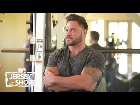 Ron Calls Dr. Drew to Handle the Jenni & Angelina Drama | Jersey Shore: Family Vacation