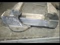 Реставрация больших слесарных тисков/Restoration of large bench vise
