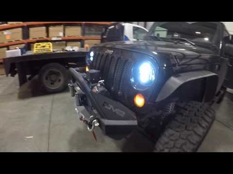 Pro Comp Suspension 76402P LED Headlight Pair Round 7 in LED Headlight