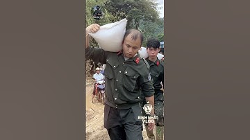 Ánh mắt kiên trung giúp bà con vượt qua khó khăn #respect #congannhandan #canhsatcodong #short
