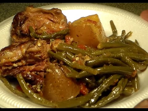 Southern-Style Green Beans With Turkey Necks & Potatoes: String Beans Recipe