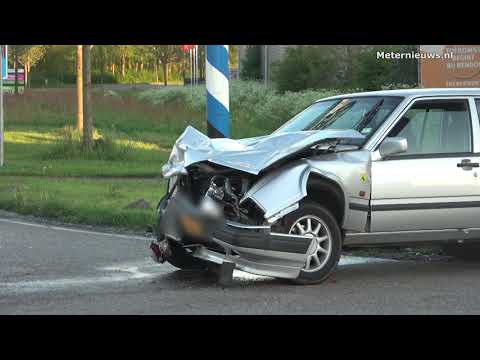 Auto's botsen in Drentse Meppel