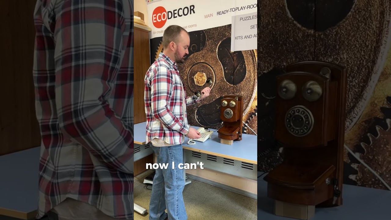 Phone with intercom (+coin).