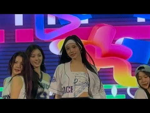 하츠투하츠 Hearts2hearts 이안 직캠 250909 가천대 축제 무한전야 