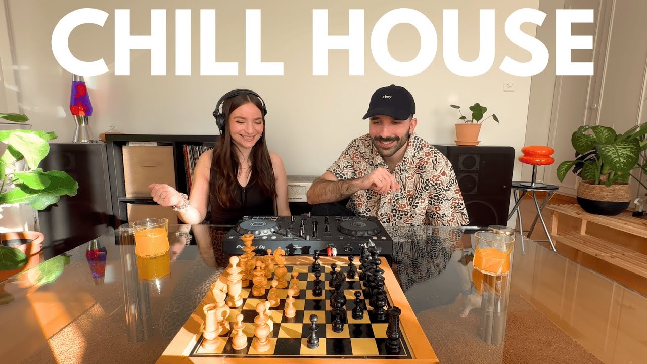 Chill House Music Mix & Chess Game - Cosy Sunday Afternoon Vibes ♟️