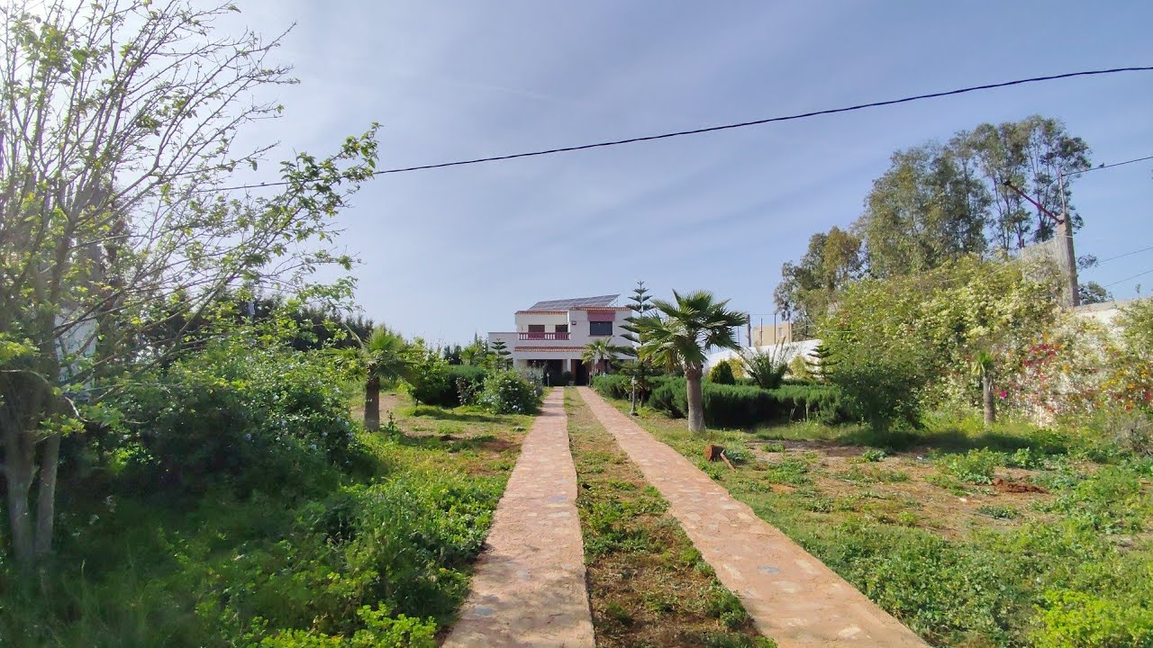 فيرمة كبيرة للبيع فيلا غرس مسبح شاطو مساحتها هكتار مسجلة ومحفضة بلميزاجور المعلومات في المحتوى