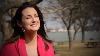 Get 2 Know Melissa Holmes