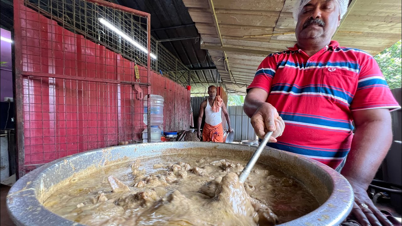 Kerala Famous Toddy Shop Special Curry | Thuruthikuzhy Toddy Parlour | Street Food Story