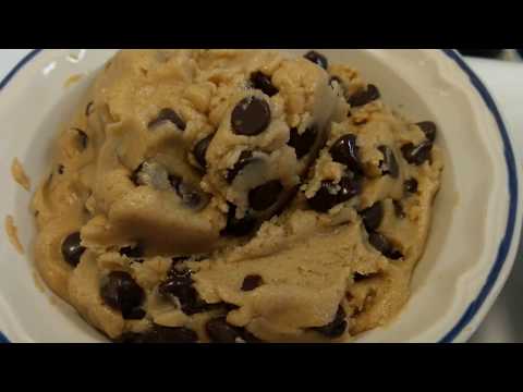 The Best Chocolate Chip Cookie Recipe VS. Just-Add-Water Mix