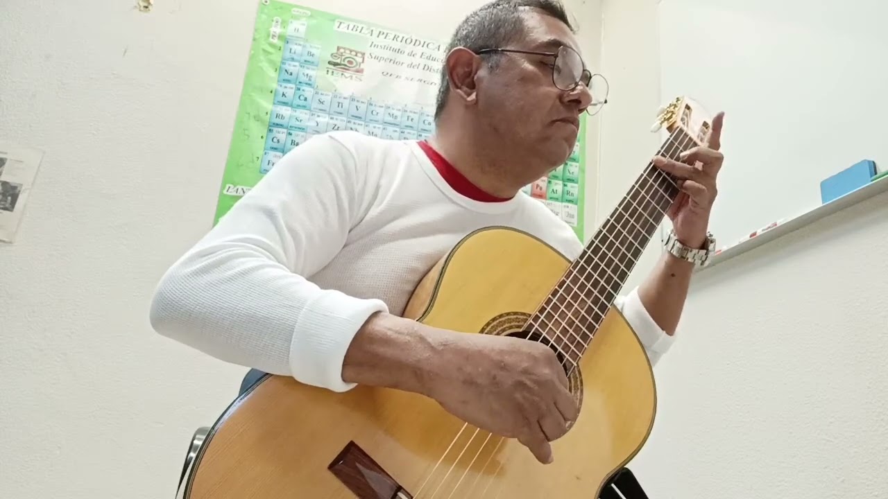 Te amo, pieza de Eduardo Díaz López. Sergio Gasca, guitarra.