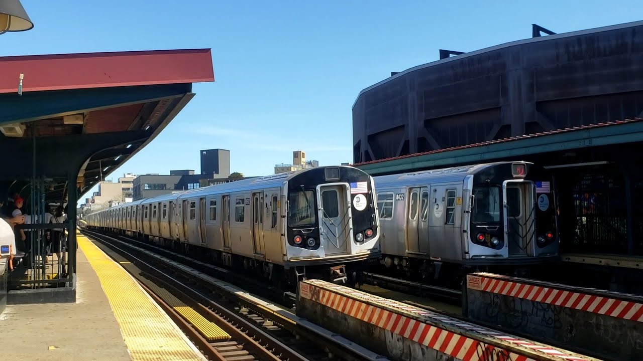 R160 (M) and NIS at Flushing Avenue - YouTube