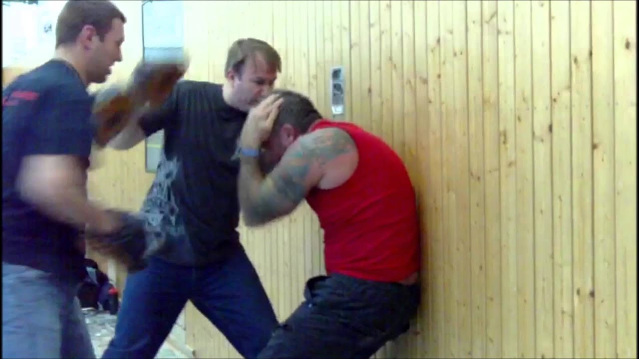 Lee Morrison with Jerome Mlakar - Seminar Berlin Cutouts