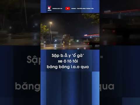 #1 Ô tô tải đang chạy băng băng qua đường ngập nước, bất ngờ 'sập bẫy' ổ gà| Tin Tức Dân Sinh  #shorts Mới Nhất