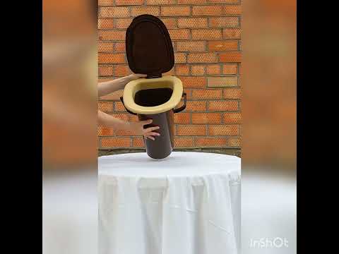 Ведро-туалет с крышкой.