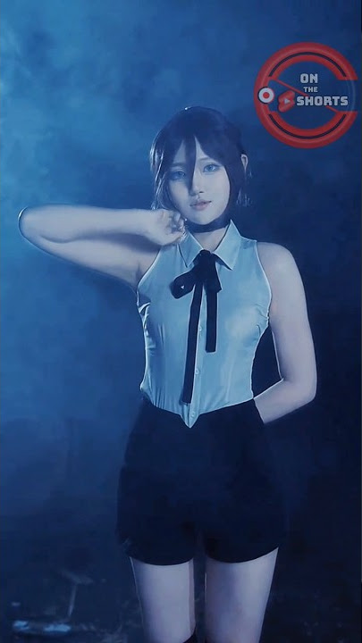 Reze Bomb Devil Transform 💣😍 Chainsaw Man Cosplay #shorts