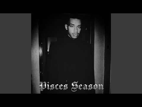 YouTubeでHazy Dreamsを視聴